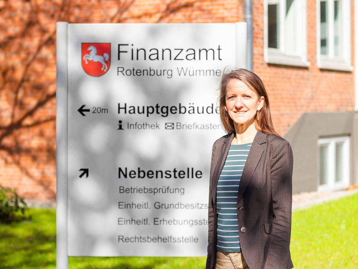 Frau Rieckmann, die neue Vorsteherin des Finanzamts Rotenburg (Wümme)